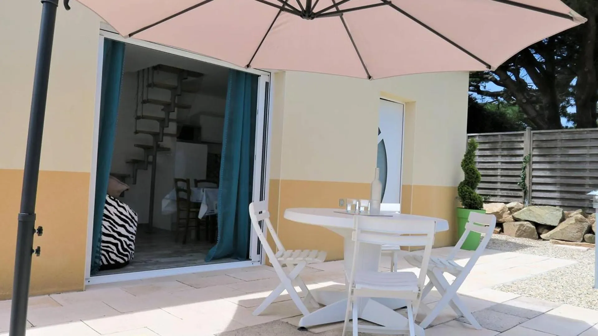 Holiday home Maison Renovee 3* Avec Jardin Et Wifi, A 450M Du Centre De Perros-Guirec - Fr-1-368-301